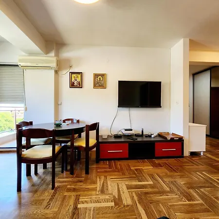 Apartament Peaceful Two Bedroom Apartament